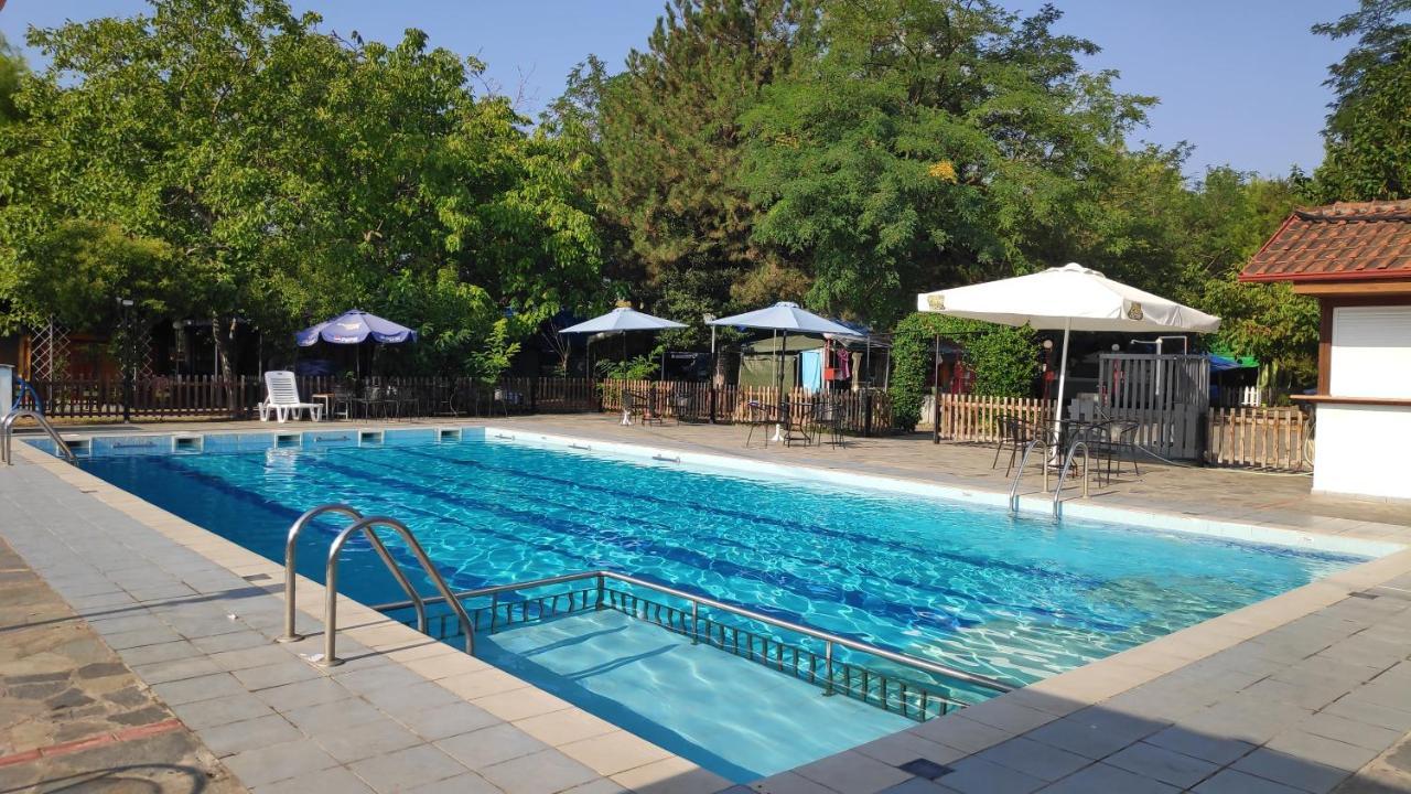 Camping Mitikas And Bungalows Plaka Litochorou Exterior foto