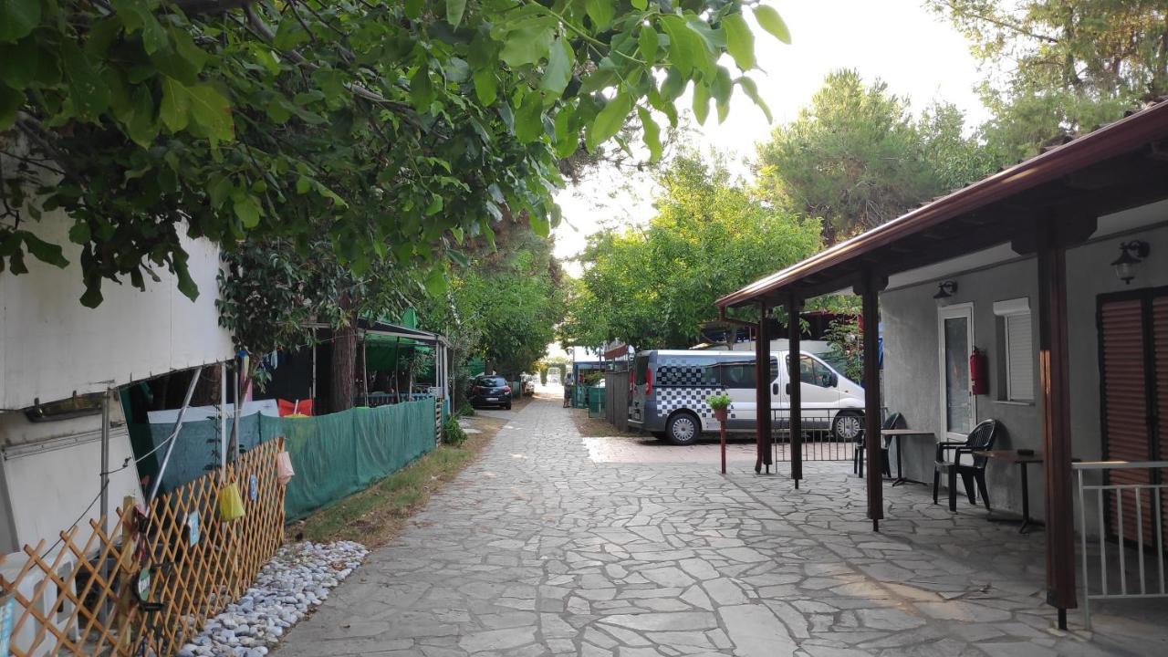 Camping Mitikas And Bungalows Plaka Litochorou Exterior foto